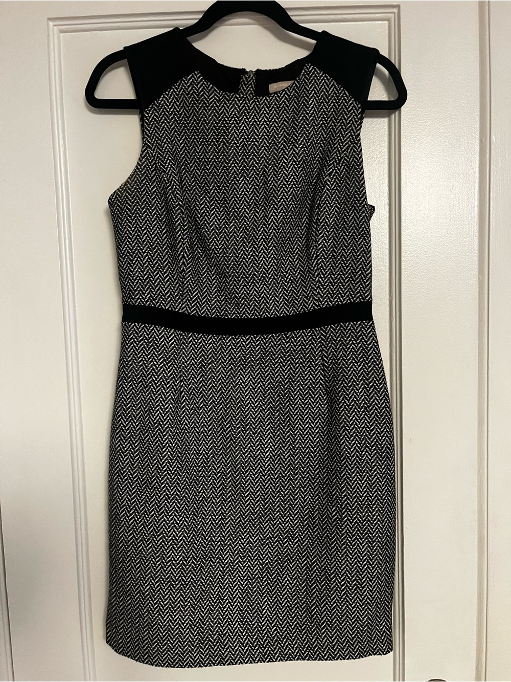 Banana Republic black and white herringbone sheath dress